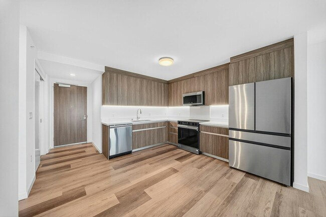 Building Photo - 1500 Rycroft St