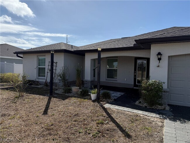 Building Photo - 910 NW 8th Terrace