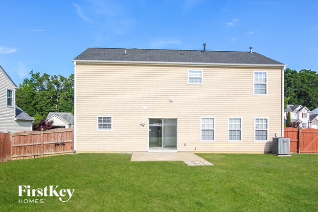 Building Photo - 3613 Edgeview Dr