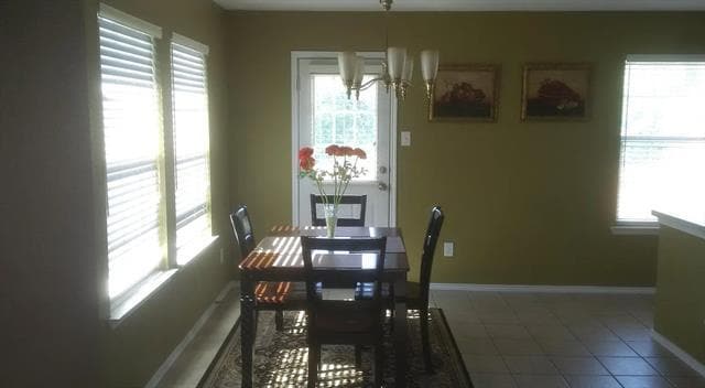 Building Photo - 8032 Brook Ridge Dr