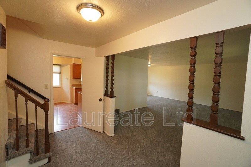 Building Photo - 1472 W Geddes Ave