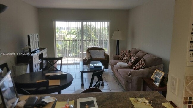 Building Photo - 9405 W Flagler St