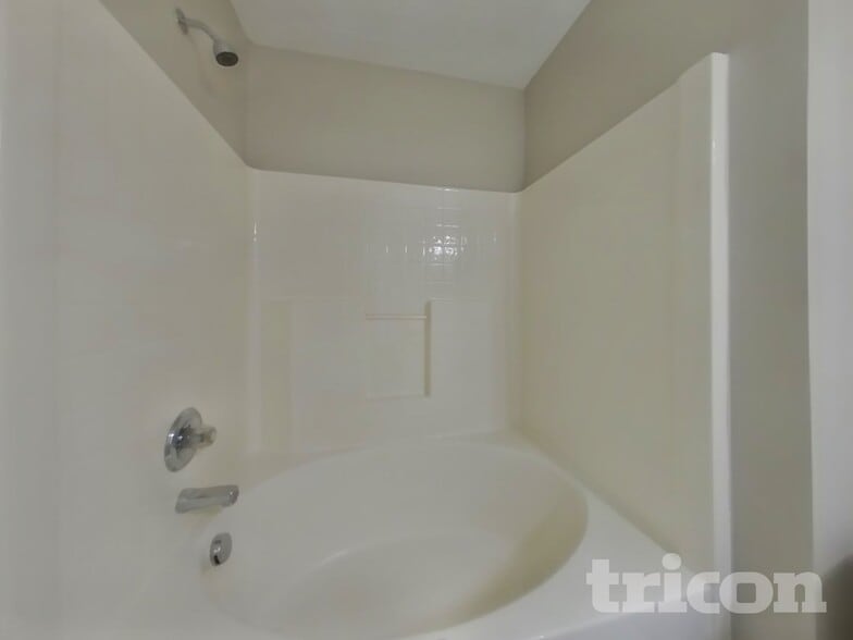 Building Photo - 1436 Little Creek Dr