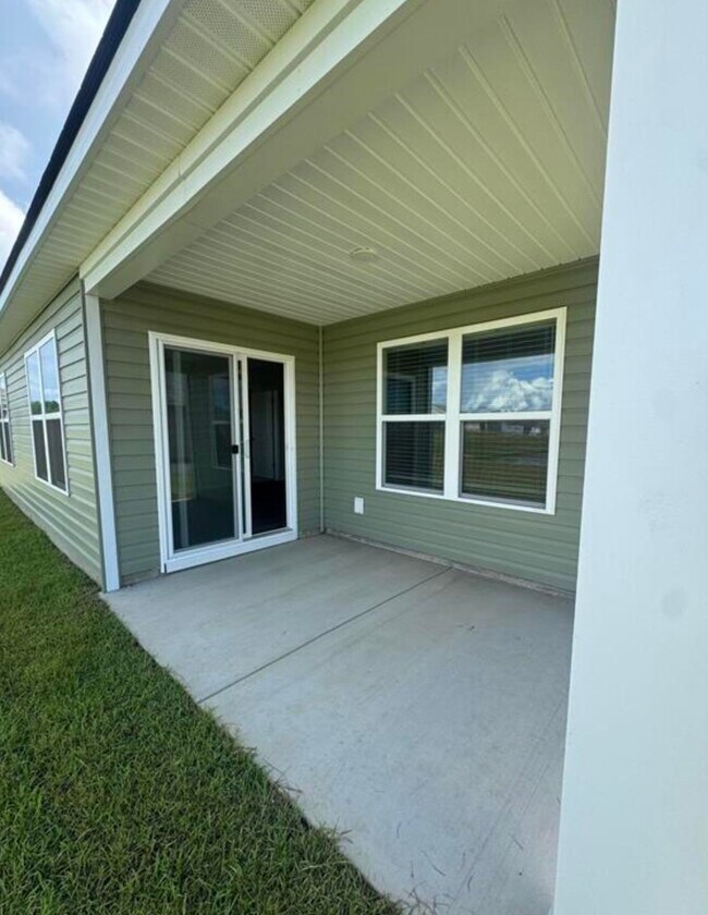 Building Photo - 403 Acosta Cir