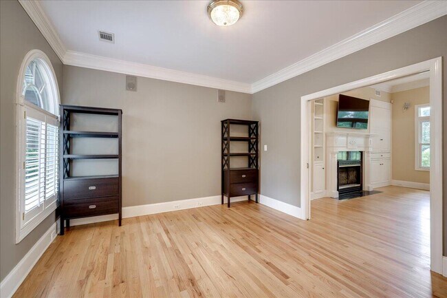 Building Photo - 163 Dumbridge Rd