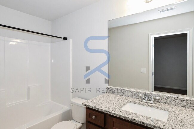 Building Photo - Modern Townhome Living – 3BR/3BA in The Gardens at Lovejoy