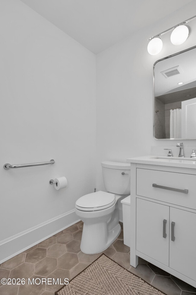 Building Photo - 29 4th Ave