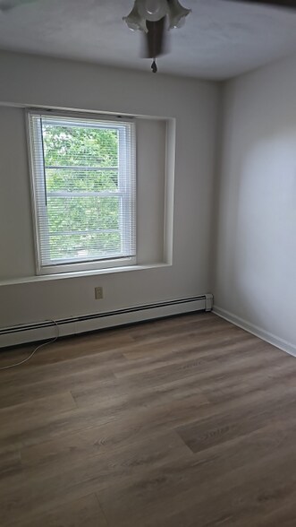 Building Photo - 10 East St