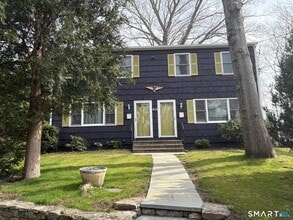 Building Photo - 41 1/2 Cedar Crest Pl