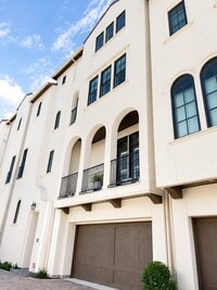 Building Photo - 1700 Sunset Blvd