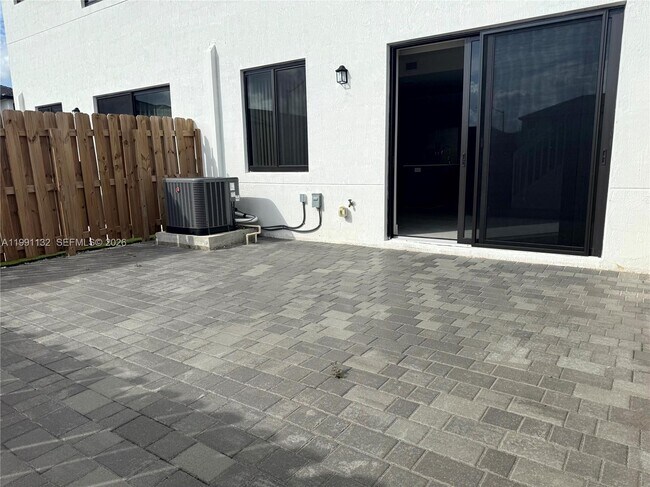 Building Photo - 18992 SW 344th Ter