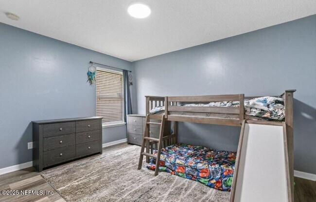 Building Photo - 503 Apple Creek Dr