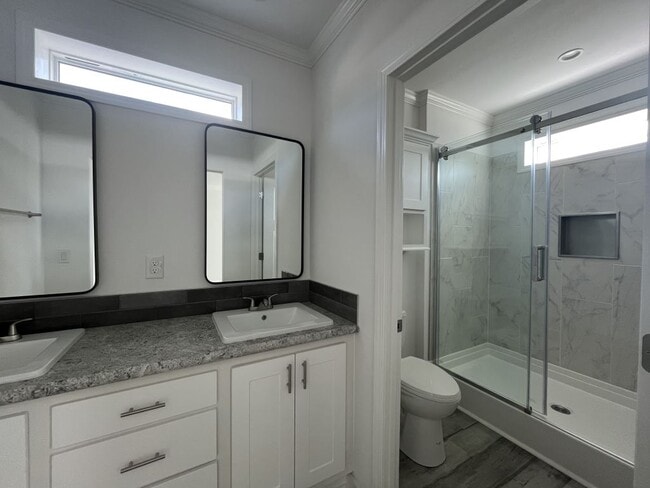 Building Photo - 245 Bimini Cay Cir