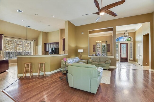 Building Photo - 2339 Berwick Dr