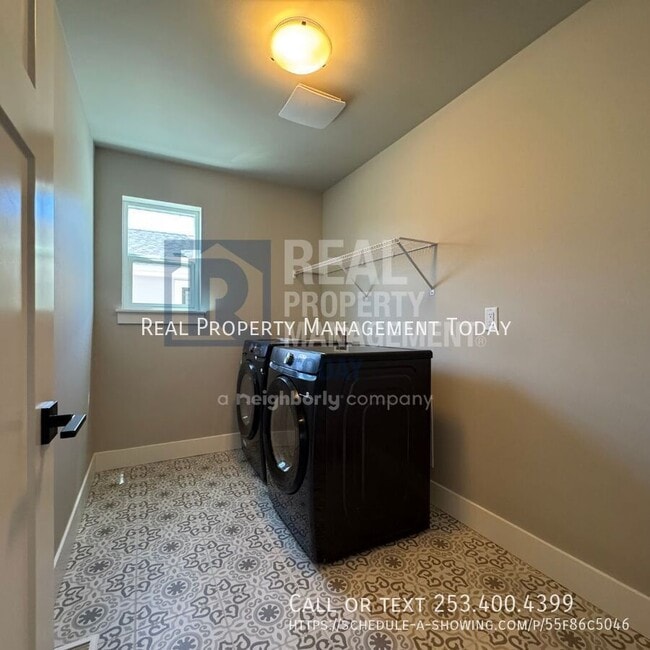 Building Photo - 15619 SE 257th St