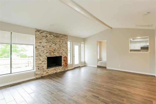 Building Photo - 2133 Running Branch Rd