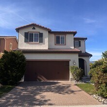 Building Photo - Beautiful Home in South Meadows!