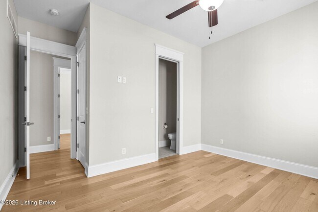 Building Photo - 6204 Moonseed St