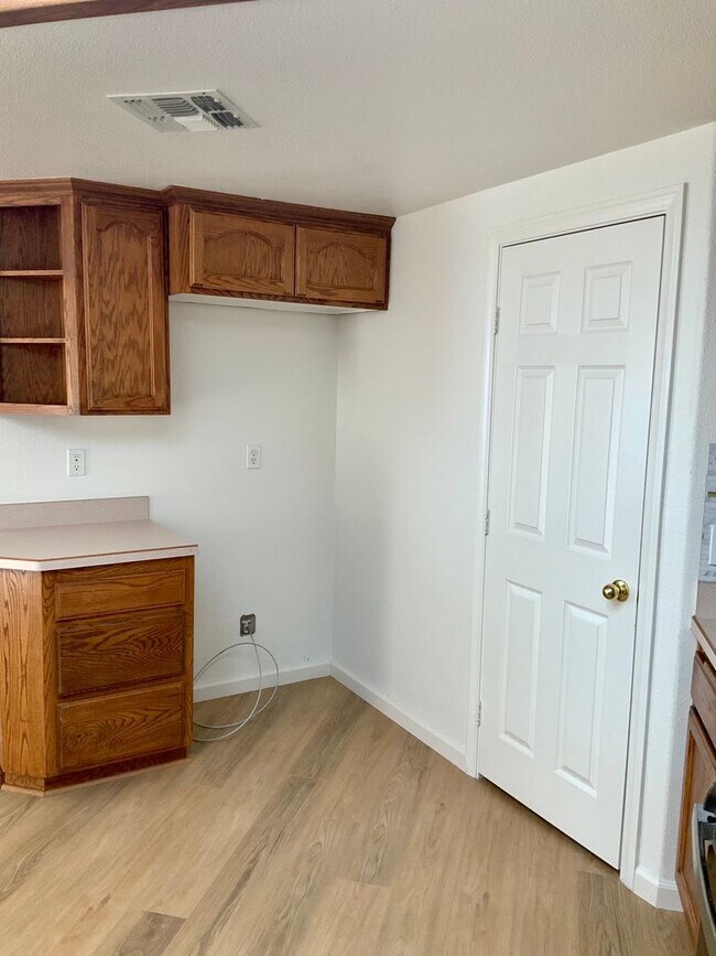 Building Photo - Quiet Home in Copper Hills located in a Cul-de-sac. **Do not distrub current tenant**