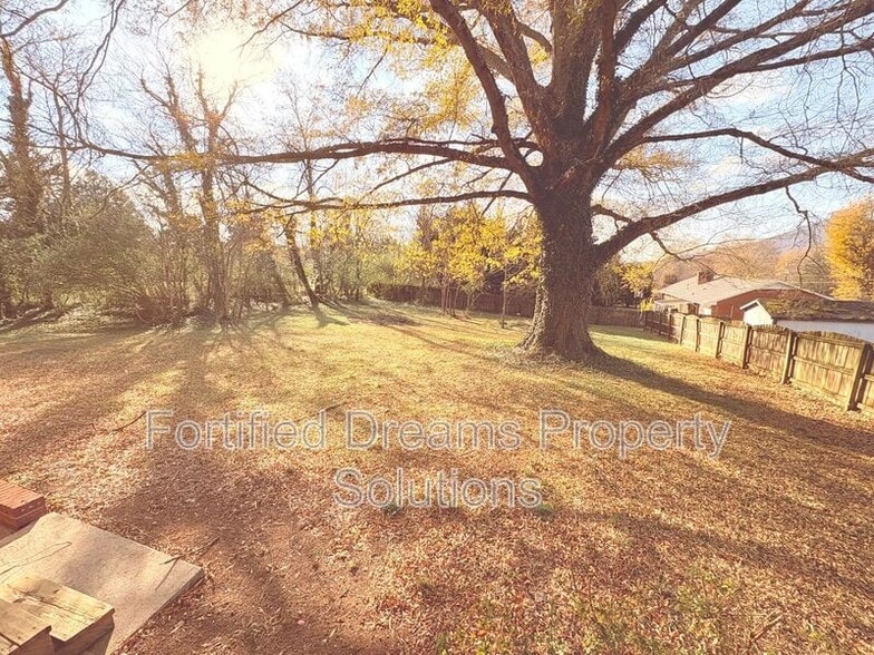 Building Photo - 1174 Perch Rd