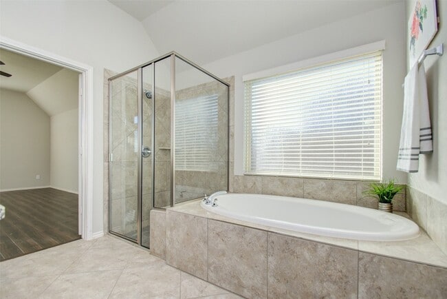 Building Photo - 13520 Mason Canyon Ln