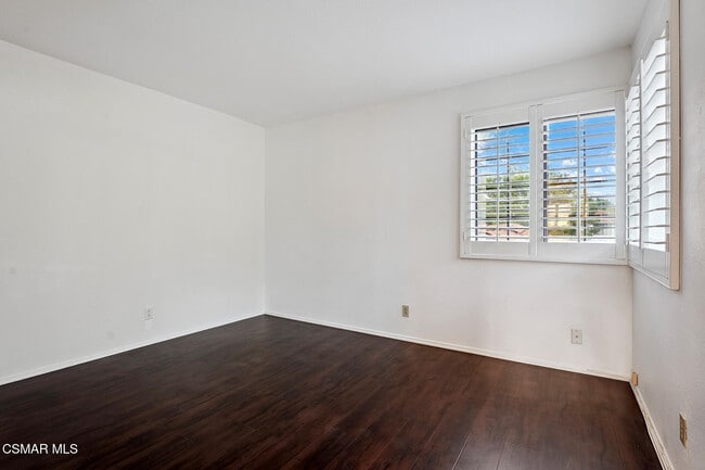 Building Photo - 29723 Strawberry Hill Dr