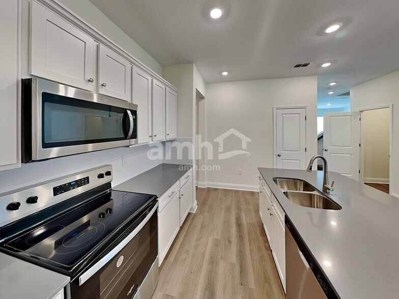 Building Photo - 3719 Windward Hls Blvd