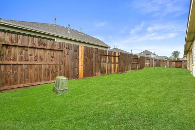 Building Photo - 22403 Pebble Falls Ln