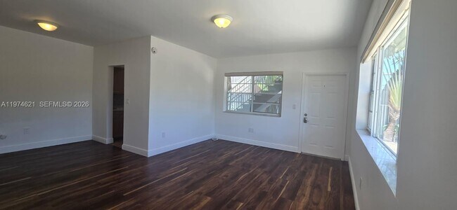 Building Photo - 8430 Harding Ave