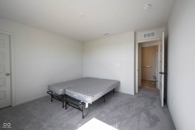 Building Photo - 6809 Blackwater Ln