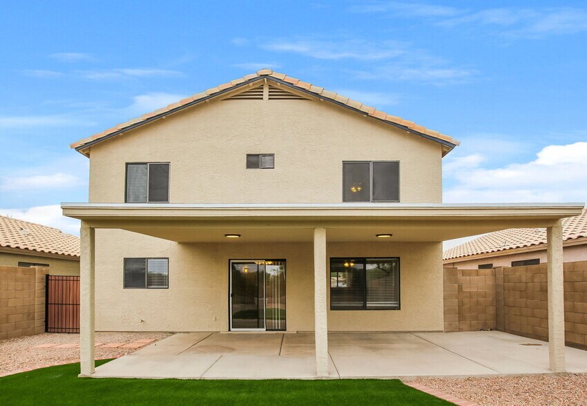 Building Photo - 2165 E Donald Dr