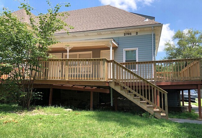 Building Photo - 2701 Wilson Ave