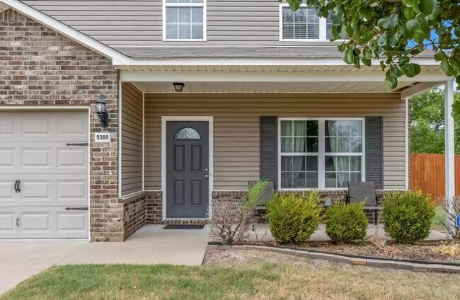 Building Photo - 3 Bed | 2.5 Bath in Broken Arrow!