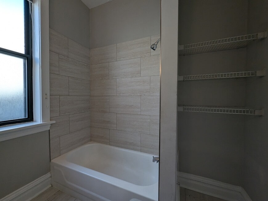 Building Photo - 3824 N Fremont