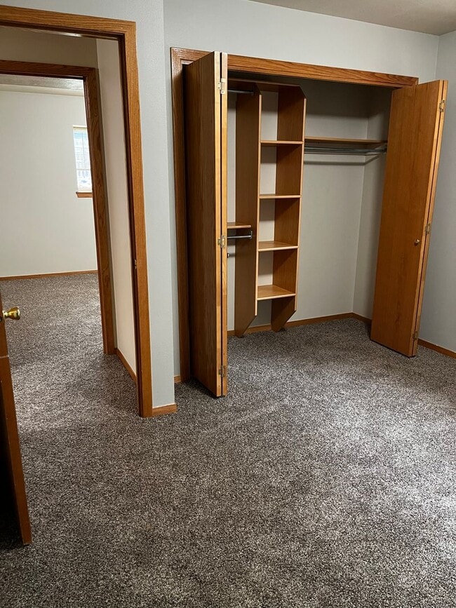 Building Photo - 5 Bed/2 Bath Rental Home on West Side!
