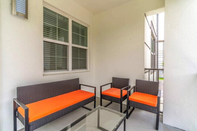 Building Photo - 4001 Breakview Dr
