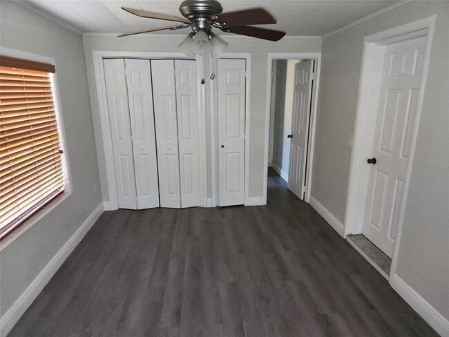 Building Photo - 843 Wessex Pl