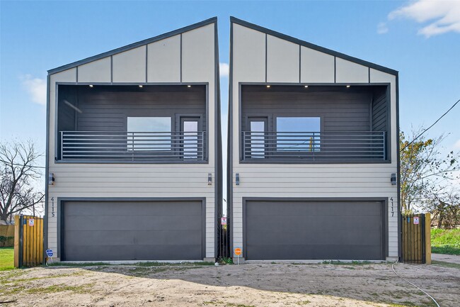 Building Photo - 4117 Yale St