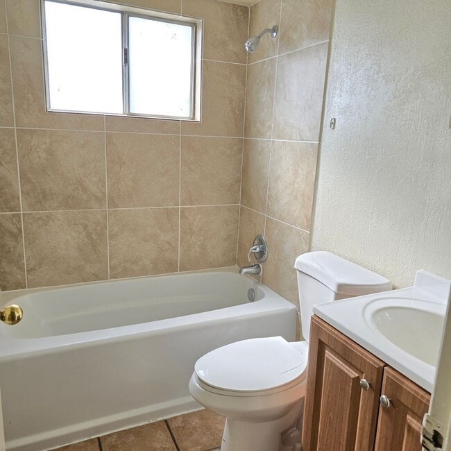 Building Photo - Warm, welcoming home in Willcox