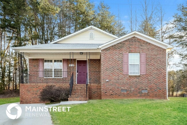 Building Photo - 4804 Shady Pine Dr