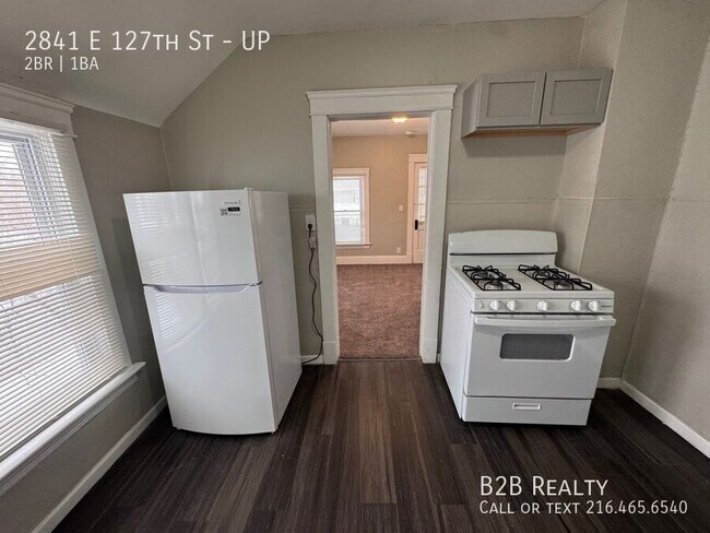 Building Photo - 2841 E 127th St