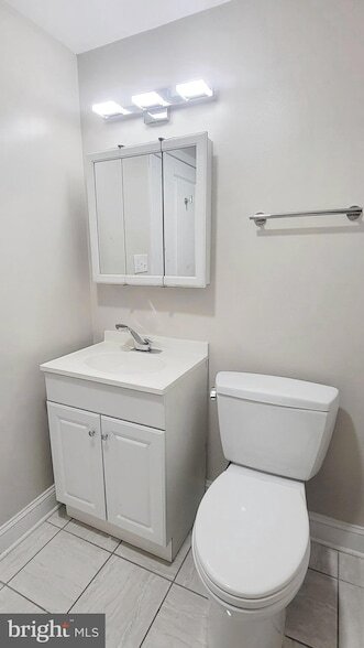 Building Photo - 12400 Shadow Ln