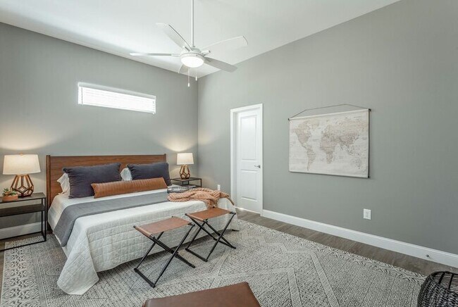 Building Photo - 531 Strong Ave