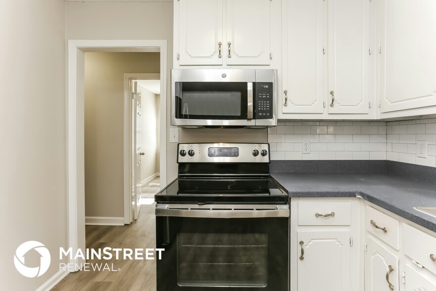 Building Photo - 43 1st Ave E