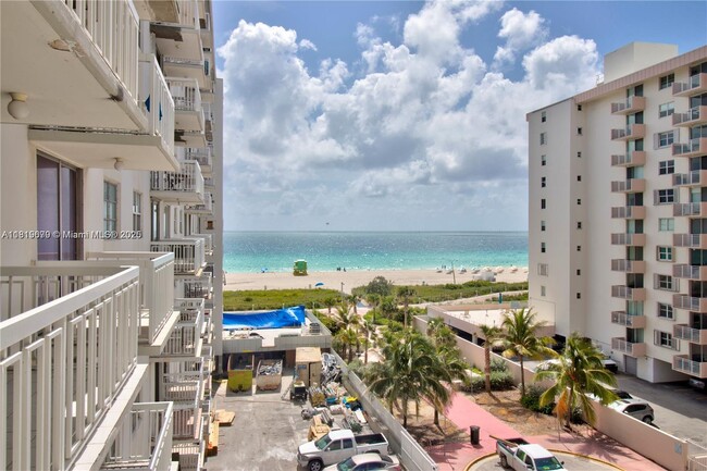 Building Photo - 401 Ocean Dr