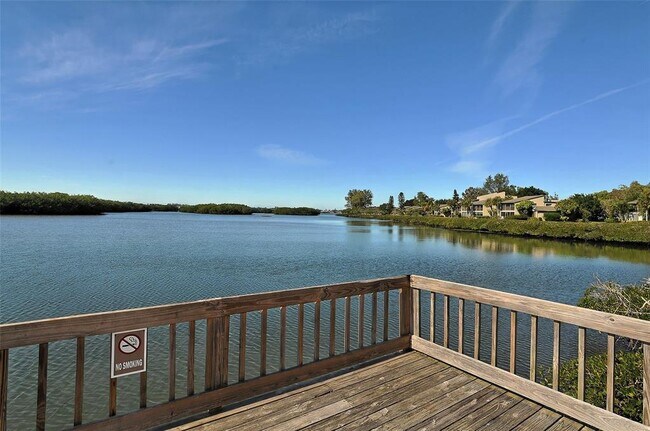 Building Photo - 1633 Boathouse Cir