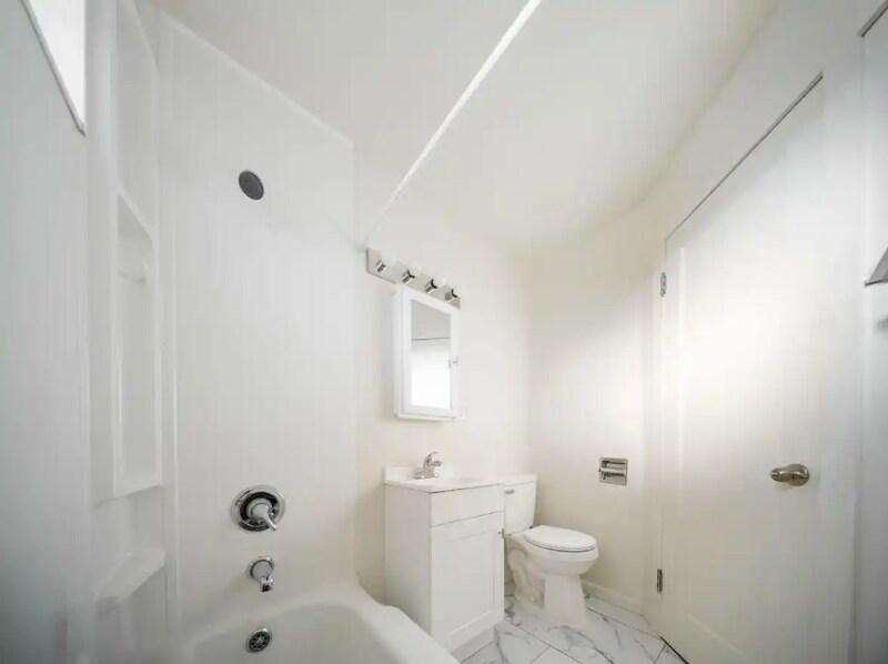 Building Photo - 591 W Sherman St