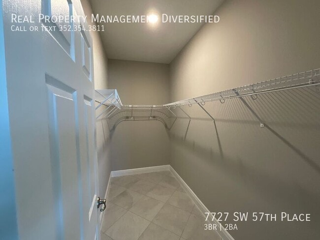Building Photo - 7727 SW 57th Pl