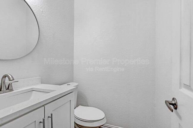 Building Photo - 207 Starr St