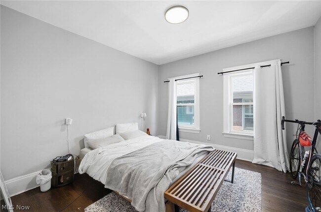 Building Photo - 2280 Bellfield Ave